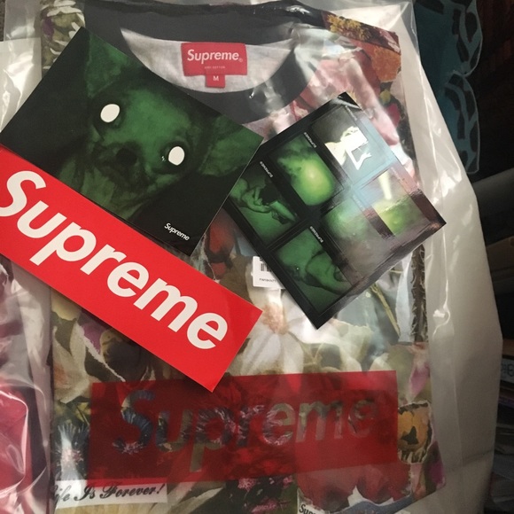 NWT Supreme S/S  T-shirt multicolor size M - Picture 3 of 3